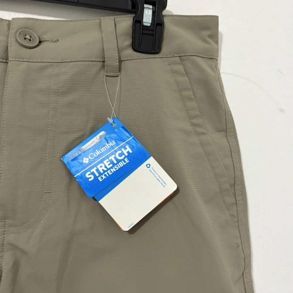 NWT Columbia Men's Cargo Pocket Shorts Regular Fit - size 30 / 11